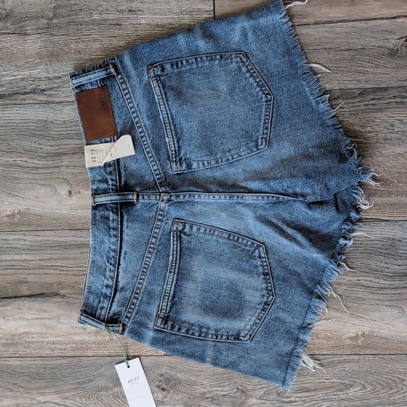 American Eagle AE77 Denim High Waist Cut-off Shorts Size 28 - Picture 6 of 9